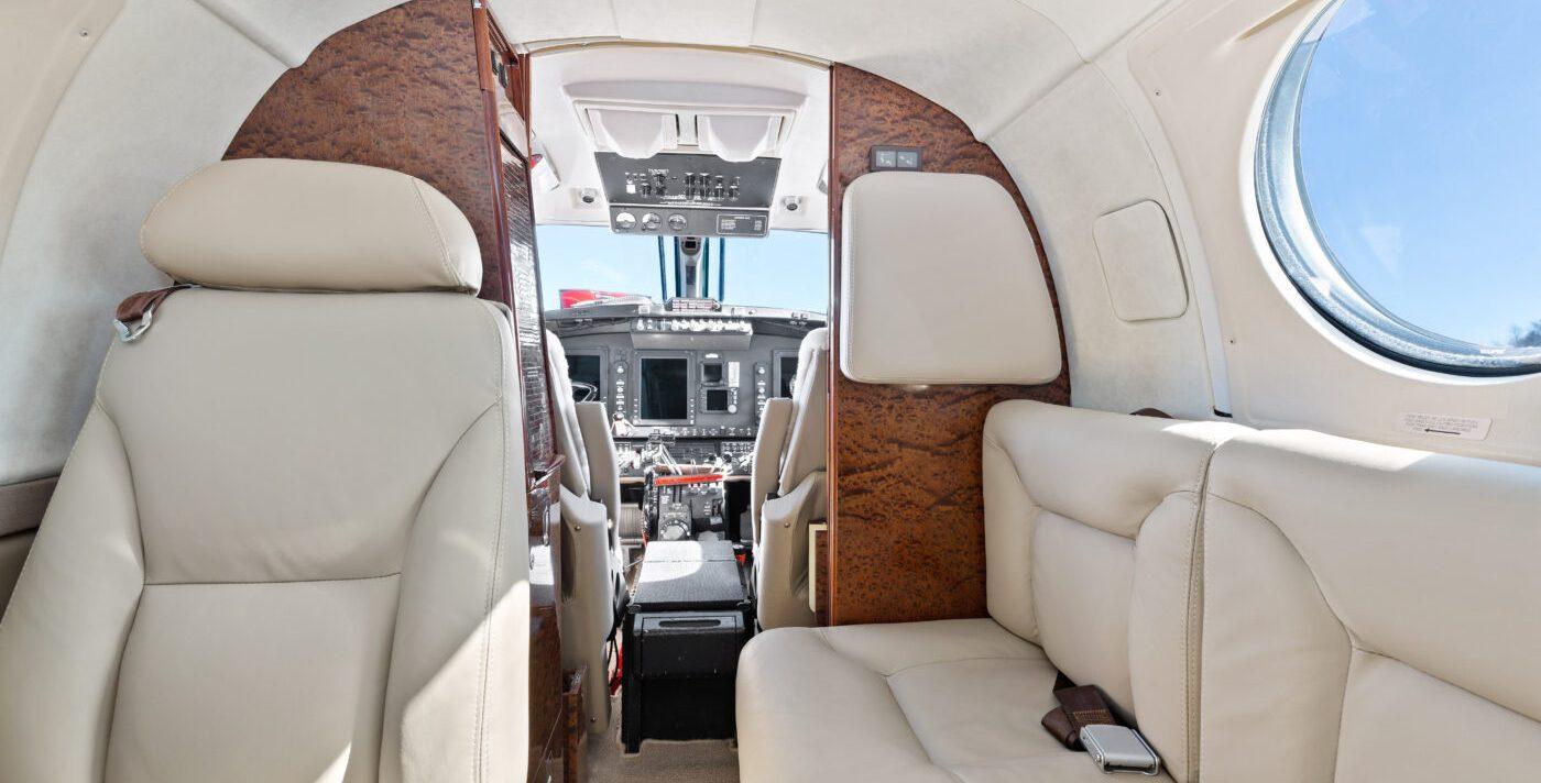 Beechcraft King Air 200 - Image 3