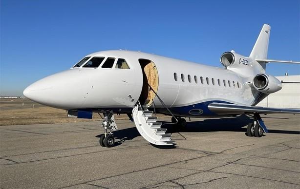 1990 Falcon 900B